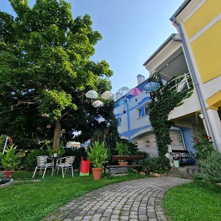 Rozina Apartman Мошонмадяровар Екстер'єр фото