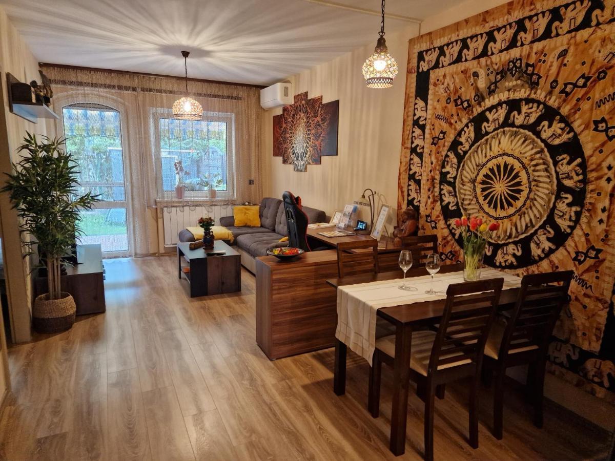 Rozina Apartman Мошонмадяровар Екстер'єр фото